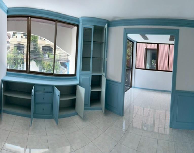 ให้เช่าอาคาร / Home Office 4 ชั้น / ทำเล ทาวน์ อิน ทาวน์ / ถนนศรีวรา / อาคารปรับปรุงใหม่ / แอร์ 4 เครื่อง / พื้นที่ใช้สอยกว่า 500 ตารางเมตร  7