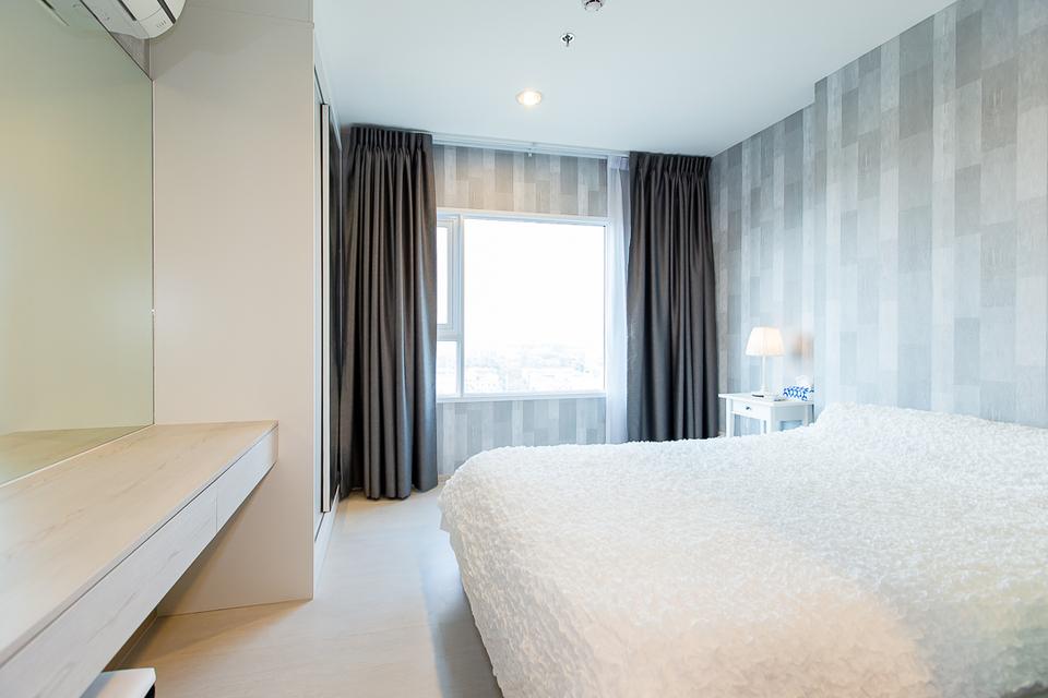 ❤️ BTS-Front 1-Bedroom Condo with Amazing Rooftop River Views | Ideal for Living or Investment 🏙️ 4