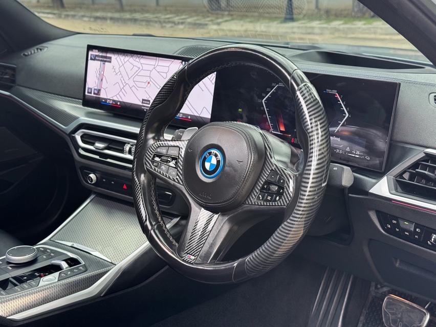 รหัสรถ AVA4664 🆙 BMW 330e M Sport LCI โฉมใหม่ ปี 2023 ตัว Top 13