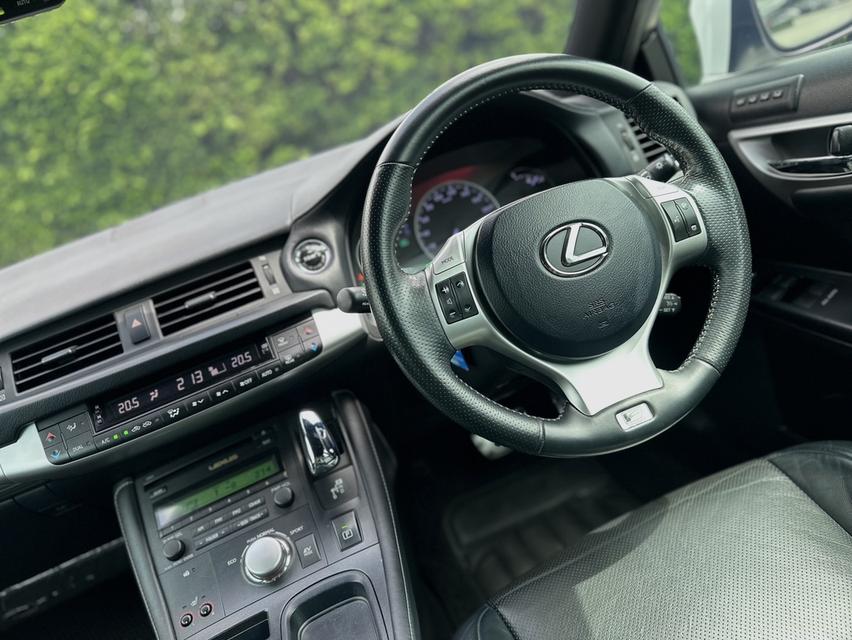 Lexus CT200h F-SPORT แท้ รถศูนย์ ปี 2013 เข้าศูนย์ตลอด 19