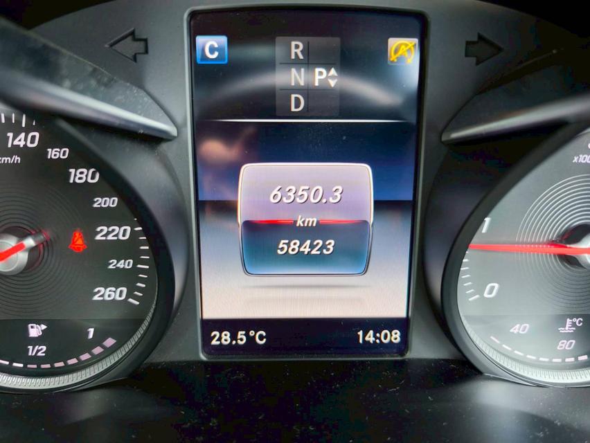 รหัสรถ KPV5566 2021 Benz GLC 250 d 4MATIC AMG Dynamic