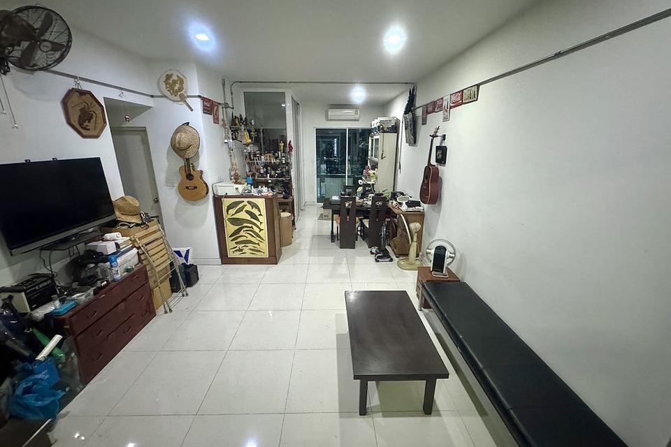 ทาวโฮม 3 ชั้น  หมู่บ้าน Bless Town รามอินทรา127 4