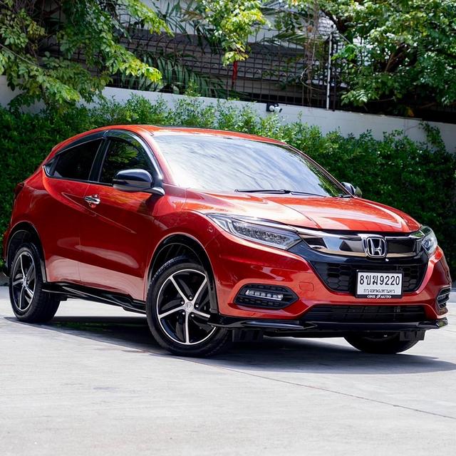 HONDA HR-V 1.8 RS MNC 2018HR-V โฉม Minorchange RS หล่อ สปอร์ต ประหยัด ขับสบาย