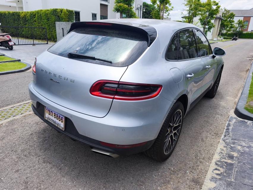 รหัสรถ KPV8866 2018 Porsche Macan สีเทา  7
