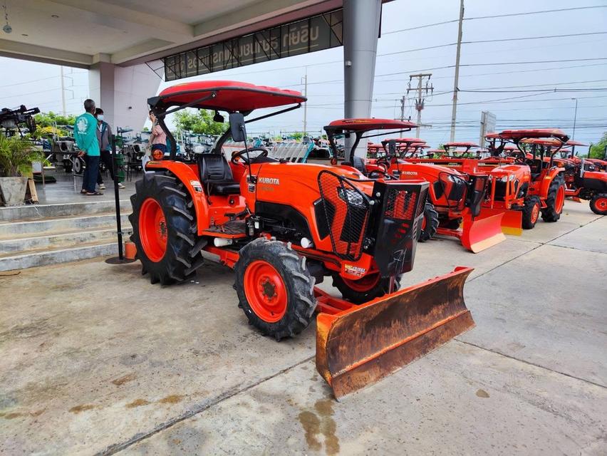 Kubota MAX รถไถมือสอง 4