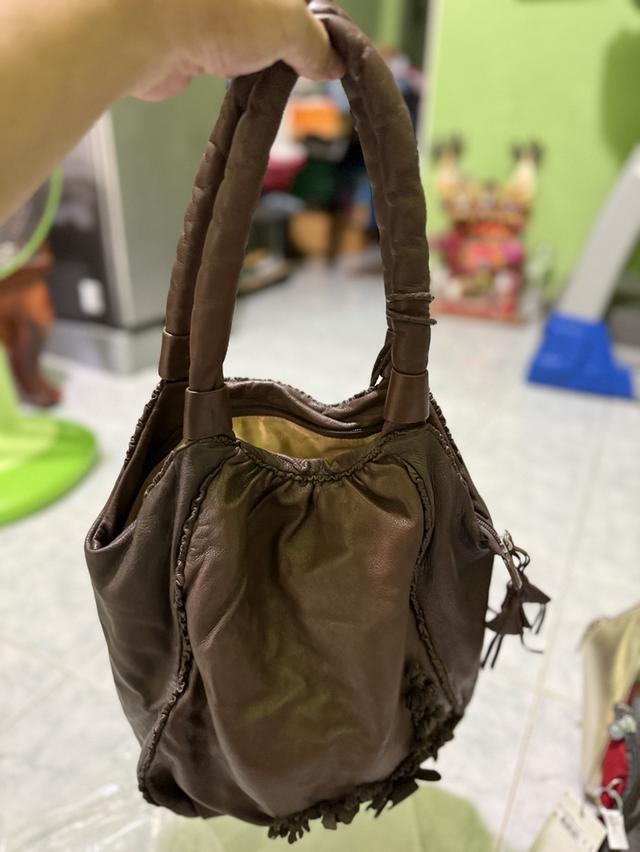 กระเป๋าหนังสะพายของสุภาพสตรี 3