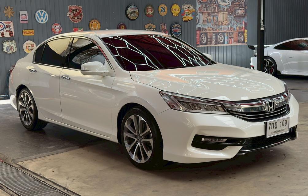 HONDA ACCORD 2.0 EL ปี 2017
