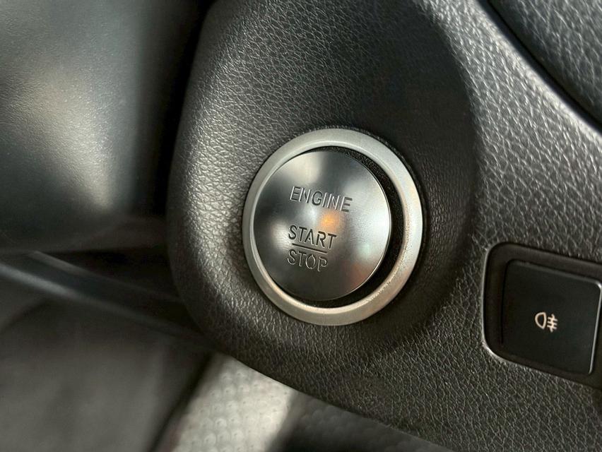 Benz E220 CDI ปี 2012 10