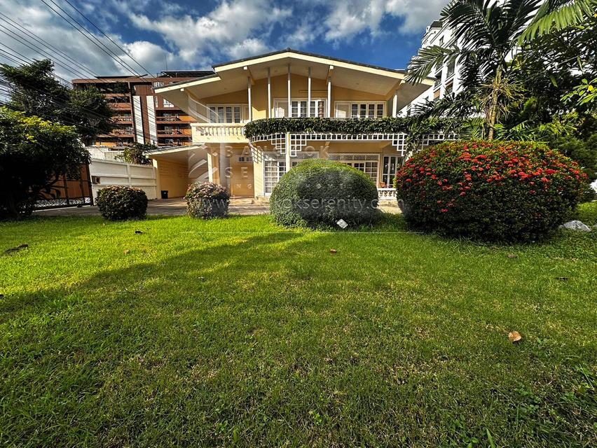 ็House for rent with private pool near Bangkok Hospital 1