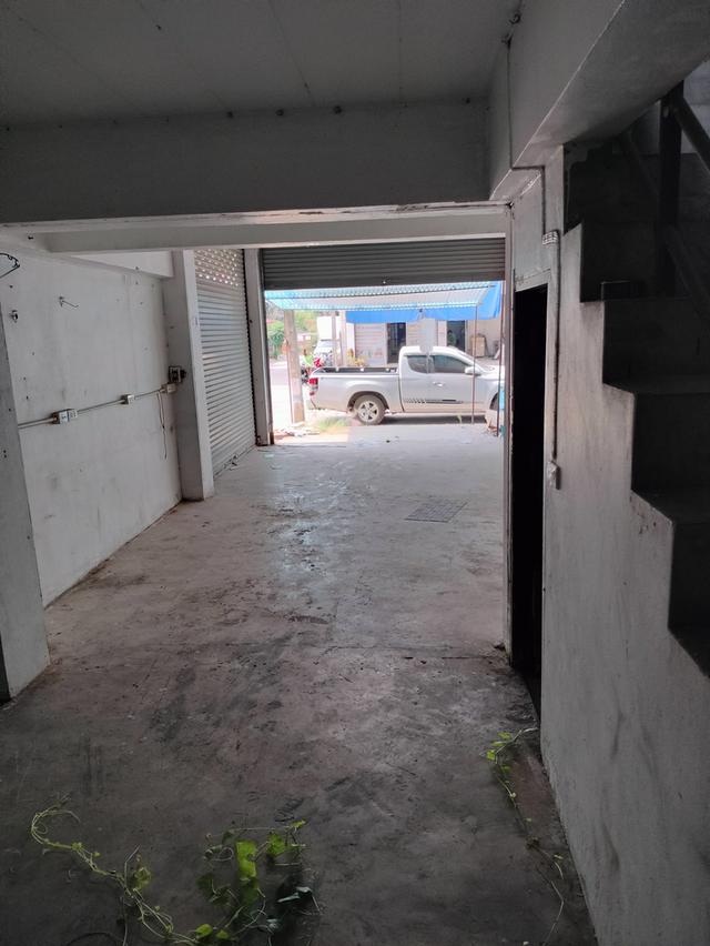 อาคารพาณิชย์ ห้องริม คลอง 6 ธัญบุรี หมู่บ้านเบญจทรัพย์ 4