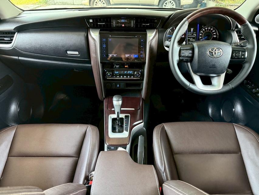 Toyota Fortuner 2.8 ขับ2 2015 จด 16 รูปที่ 14