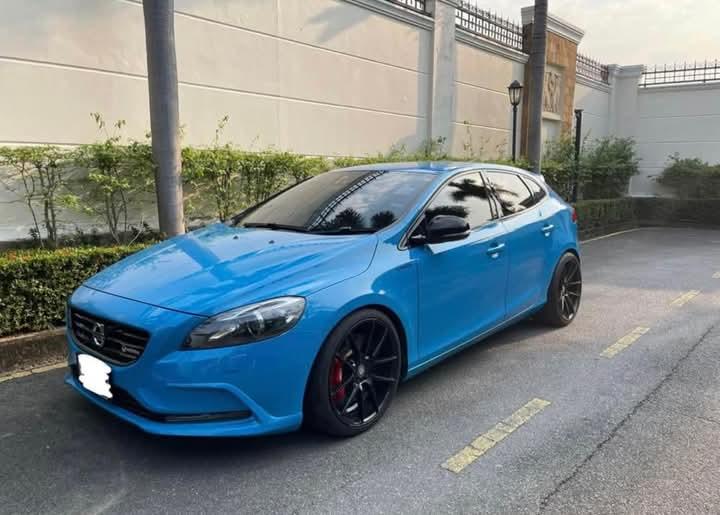 Volvo V40 สีฟ้าสวยๆ 11