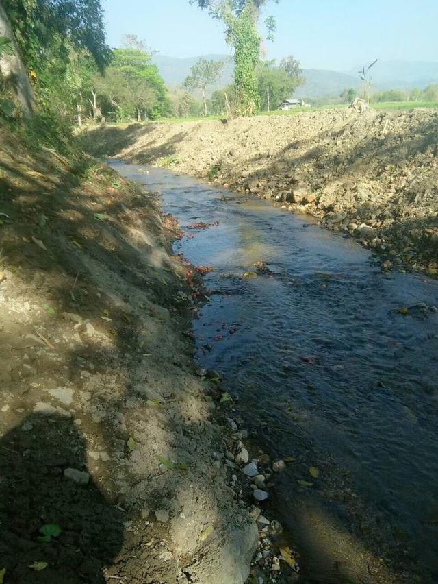 開放販售 房子在溪邊，山景 10