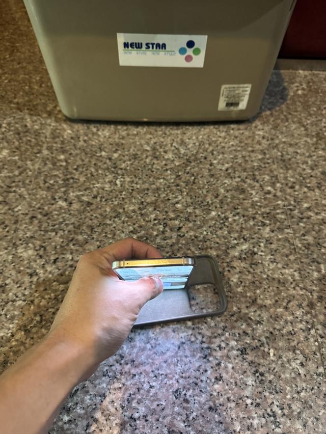 ขายๆๆๆถูกSamsungFlip5สีGold512กิ๊กการใช้งานดีเยี่ยมทุกๆฟังชั่นเครื่องเครื่องรีสโตได้ตลอดไม่มีติดแอคเค้าใดๆคับ  สภาพ: 99.99% สวยๆคับไร้รอยตกบุบใดๆคับ รูปที่ 3