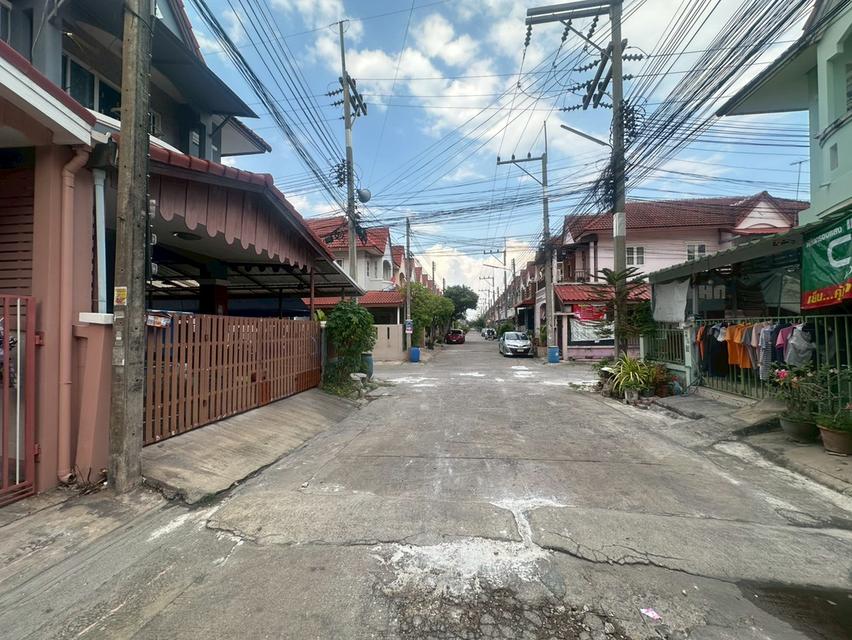 ขายถูกมาก ทาวน์เฮาส์ 2 ชั้น หมู่บ้านวิเศษสุขโครงการ19 (เฟส1 ซอย 10 ) ต.พันท้ายนรสิงห์ อ.เมือง จ.สมุทรสาคร 14