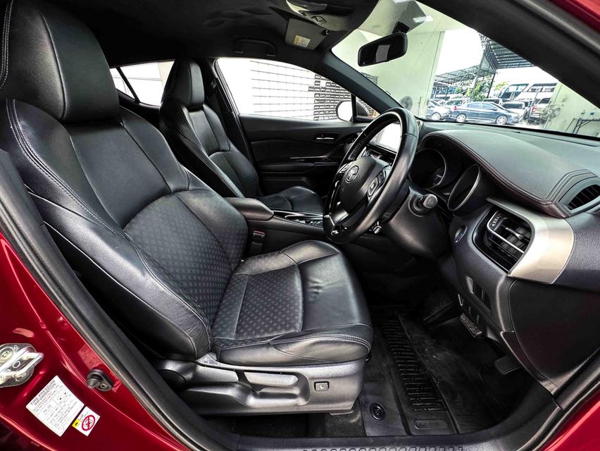 Toyota chr 1.8 hv mid 2019 āļĢāļđāļāļāļĩāđ 12