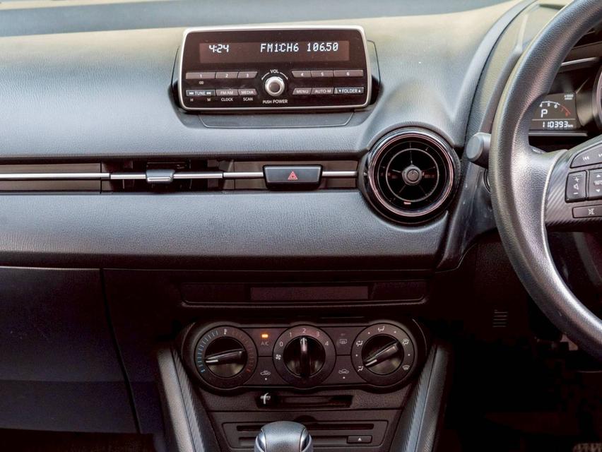 Mazda 2 1.3S ปี 2016 ♨️ #ประกันเครื่องเกียร์หลังการขาย3ปี / 30,000km. ♨️ 17