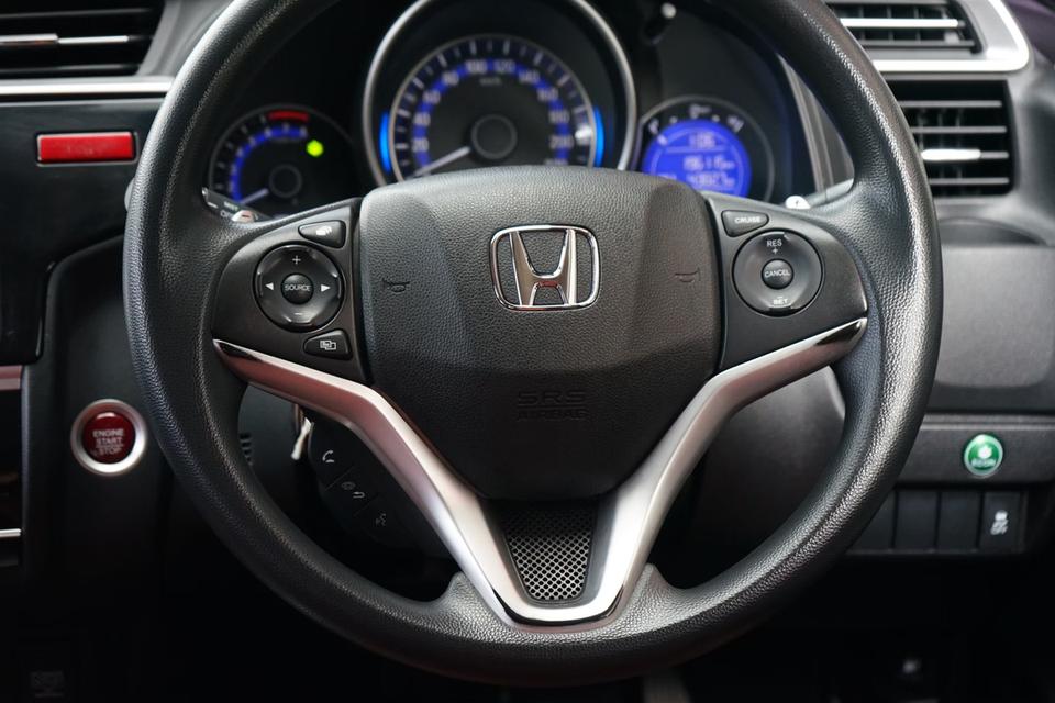 2014 HONDA JAZZ 1.5SV+ 12