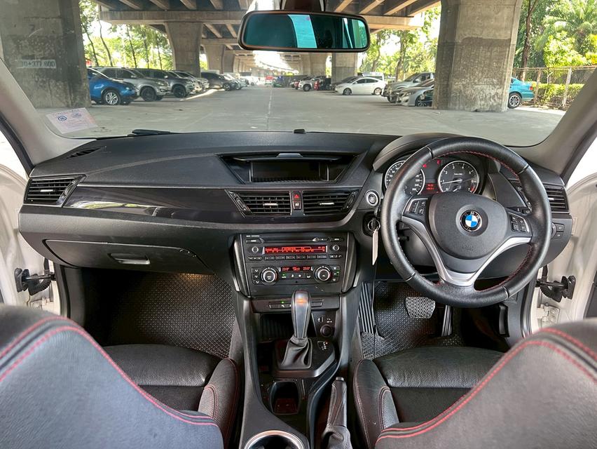 BMW X1 2.0 sDrive18i Sport E84 AT ปี 2014 12