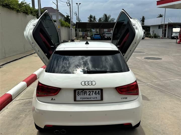 ขายด่วน Audi A1 4