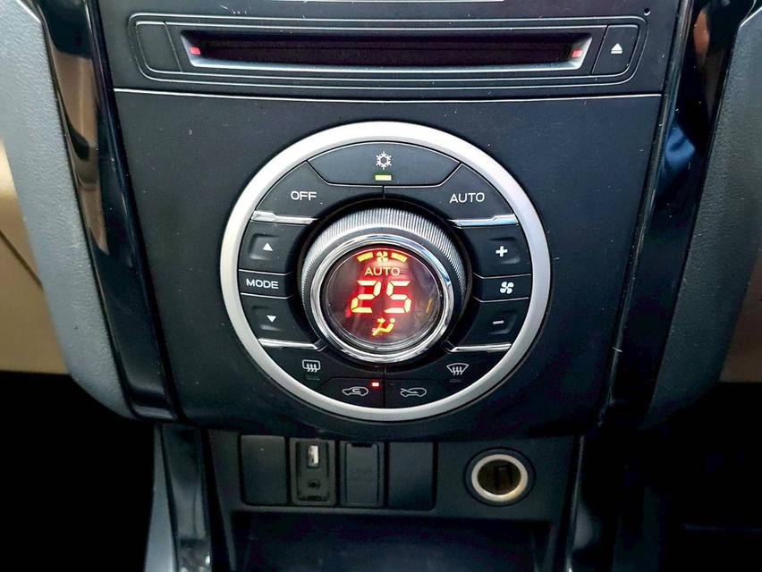 รหัสรถ SEZ4957 Isuzu D-Max 4 ประตู Hi-Lander Stealth 1.9 Ddi ZP เกียร์ ธรรมดา ดีเซล สี ดำ ปี 2019 14