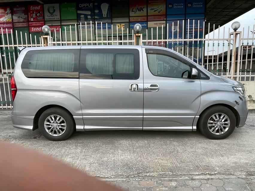 รหัสรถ PJP8918 2014 Hyundai H1 2.5 Elite