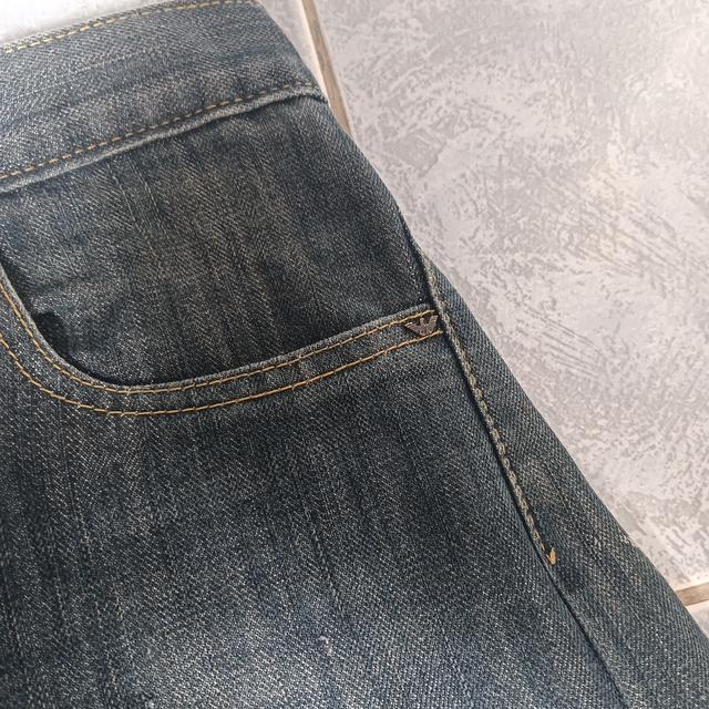  กางเกงยีนส์แบรนด์ARMANI JEANSปี1981  ผ้าฝ้าย 100% ประเทศต้นกำเนิด: อิตาลี  ผลิตในอิตาลี 10