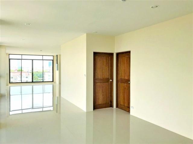 เจริญราษฎร์ สาทร ให้เช่าสำนักงาน 7 ชั้น แบ่งให้เช่าแยกเป็นชั้นๆ 115 ตร.ม. BTS สะพานตากสิน 1.6 กม. 3