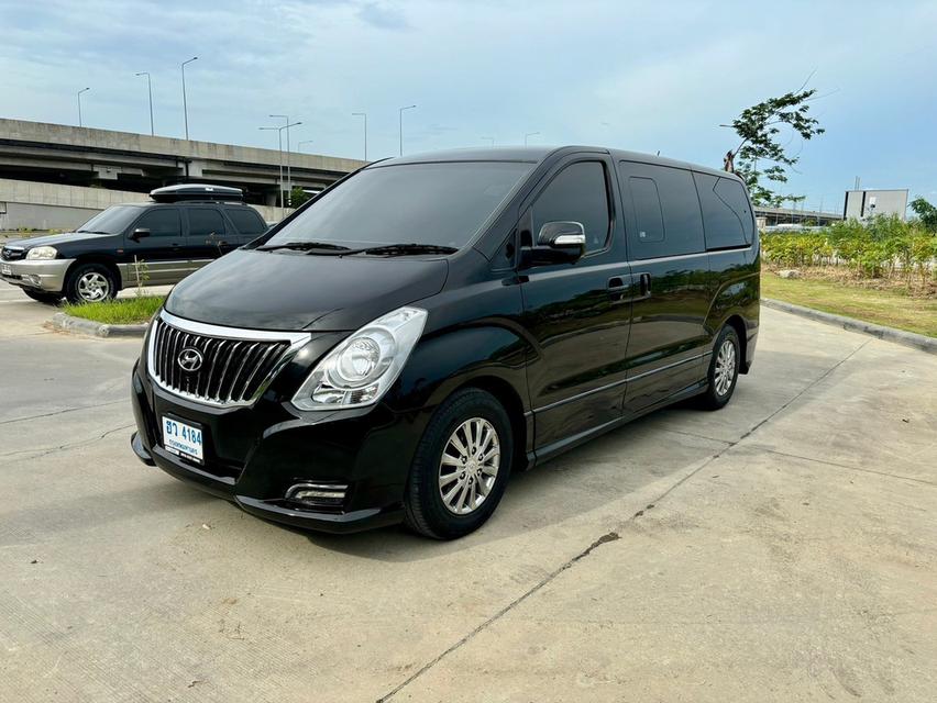 รหัสรถ NKG4184 HYUNDAI H1 2.5 DELUXE A/T ปี 2016