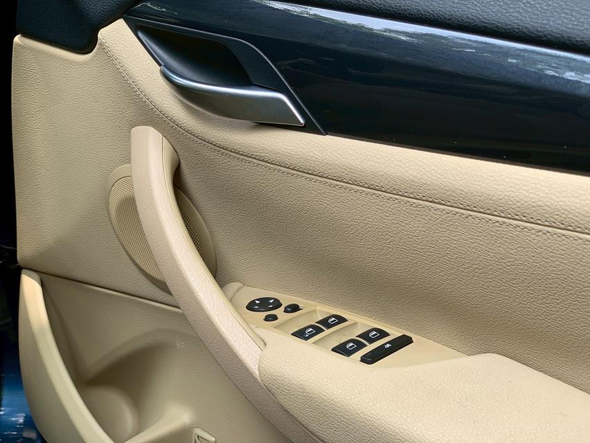 รหัสรถ PJP5563 2012 BMW X1 2.0 sDrive18i “สีน้ำเงิน” 13