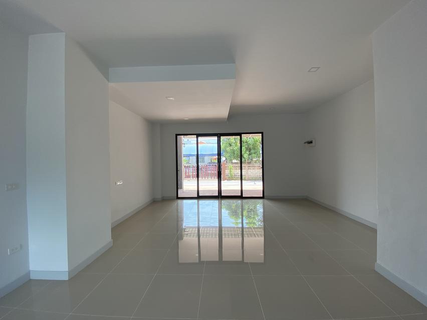 ขายตึกแถวใหม่ ใกล้สถานีรถไฟบ้านเกาะ – ทำเลดีมาก เหมาะเปิดธุรกิจ จังหวัดนครราชสีมา 2