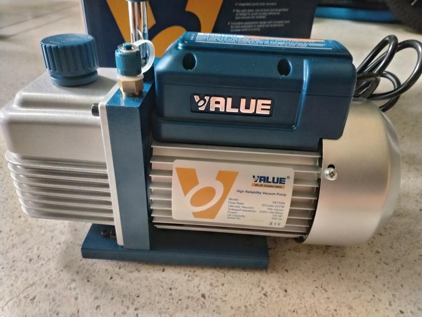 VALUE Vacuum Pump Model VE115N Single Stage
