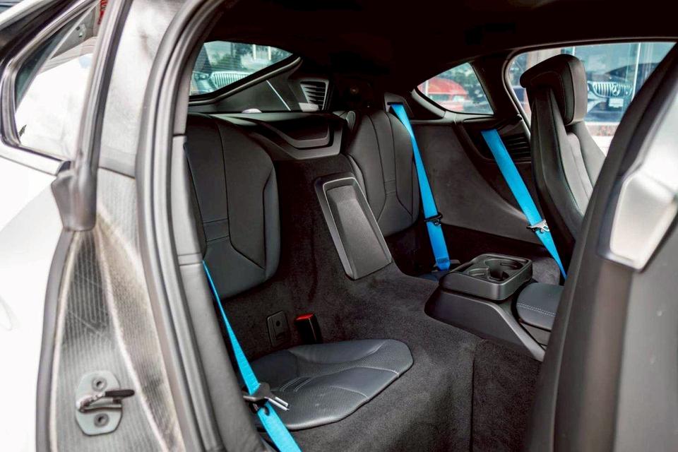 BMW I8 ปี16 16