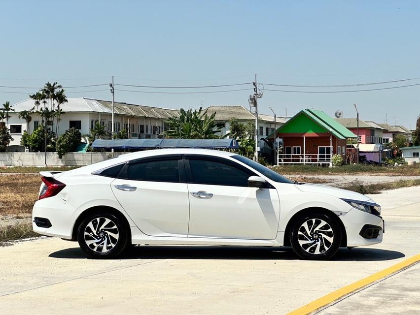 #HONDA NEW CIVIC (FC) 1.8EL ปี2017 สีขาว เกียร์ออโต้ เครื่องเบนซิน 5