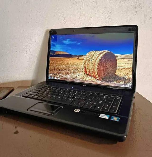 HP Compaq Laptop R2500