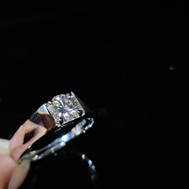 จิวเเละต่างหูเพชร ส าหรับคุณผู้ หญิงใส่ออกงาน ใส่ได้ในหลายๆโอกาศ  7