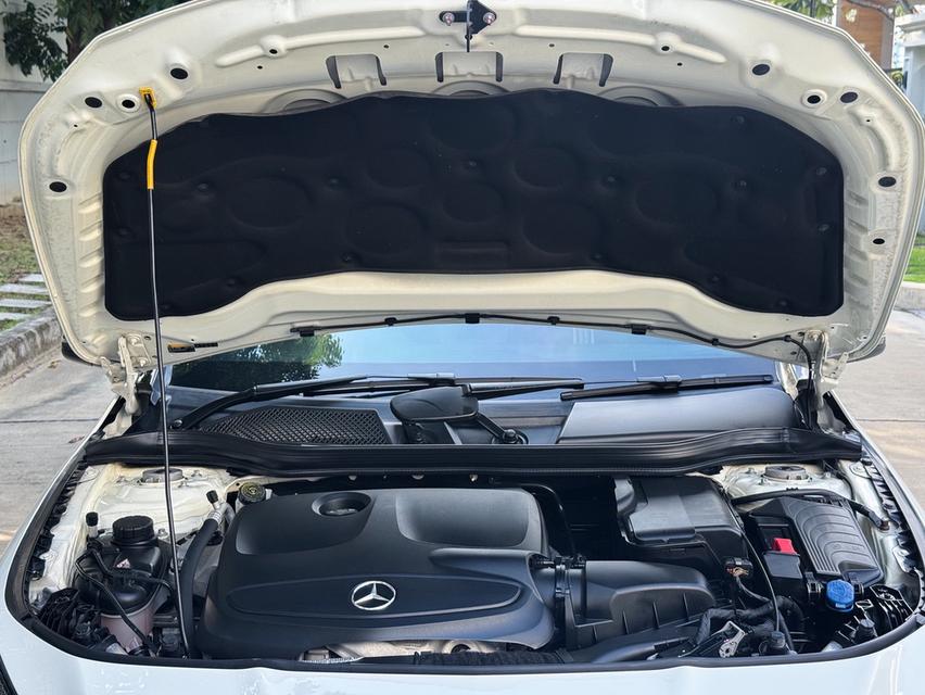 รหัสรถ AVA2707 📌🌡️ BENZ CLA250 AMG Dynamic (facelift) รุ่นพิเศษ White Art Edition ปี 2018 16