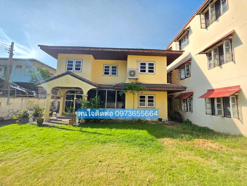 ขายที่ดินพร้อมอาคารหอพัก และบ้านเดี่ยว ถนนดินสอ เสาชิงช้า เขตพระนคร อยู่หลังร้านมนต์นมสด 2