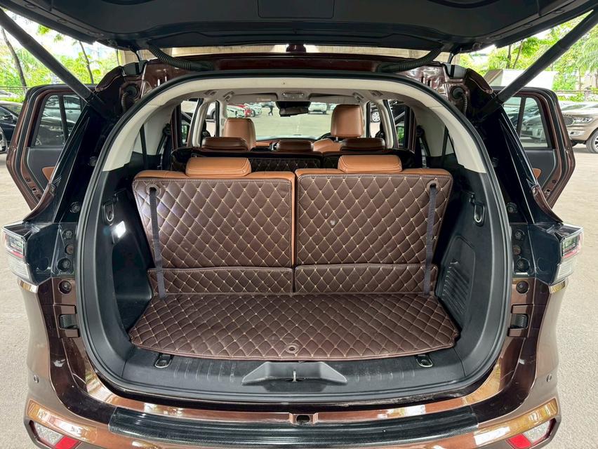 Isuzu MU-X 3.0 Ultimate 2WD Year 2022 19