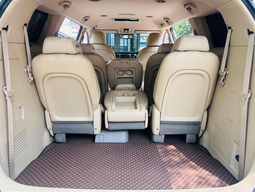 Kia carnival 2.2 top รถบ้าน 16