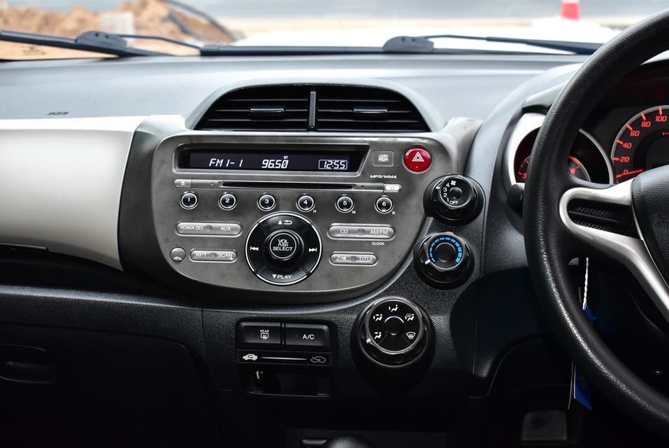 รหัสรถ PB9985 HONDA JAZZ 1.5 V AUTO 2008 12