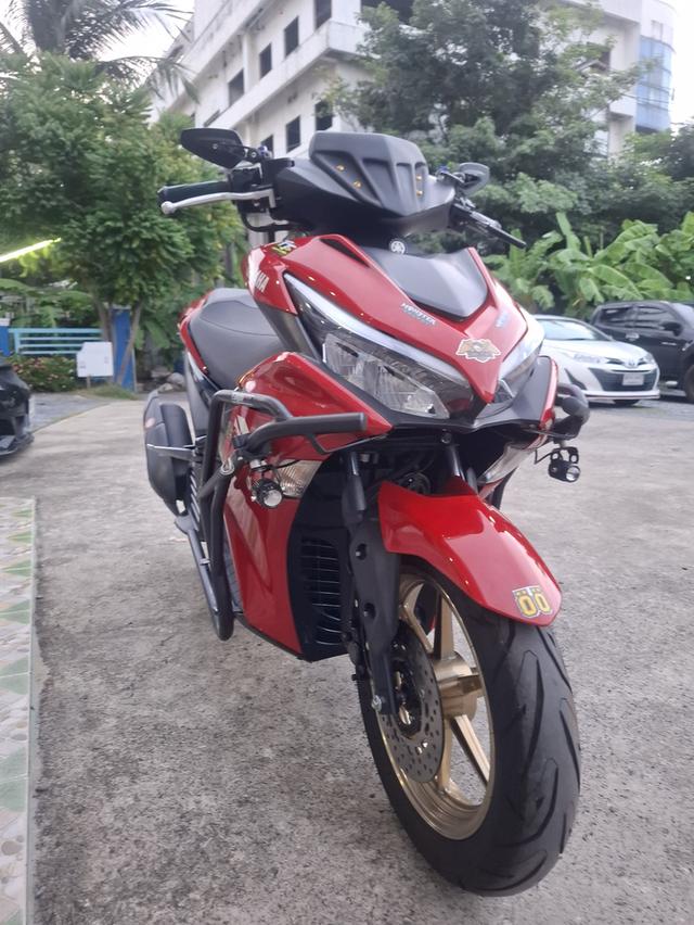 ขอขายรถใช้เองสักคันนะครับYamaha aerox ปี2021 ท็อป สภาพสวยเครื่องดีมากแน่นๆ เล่มครบโอน ภาษี+พรบปี7041,000 ต่อรองได้ครับอยู่คอนโดจรัญ 13 รูปที่ 5