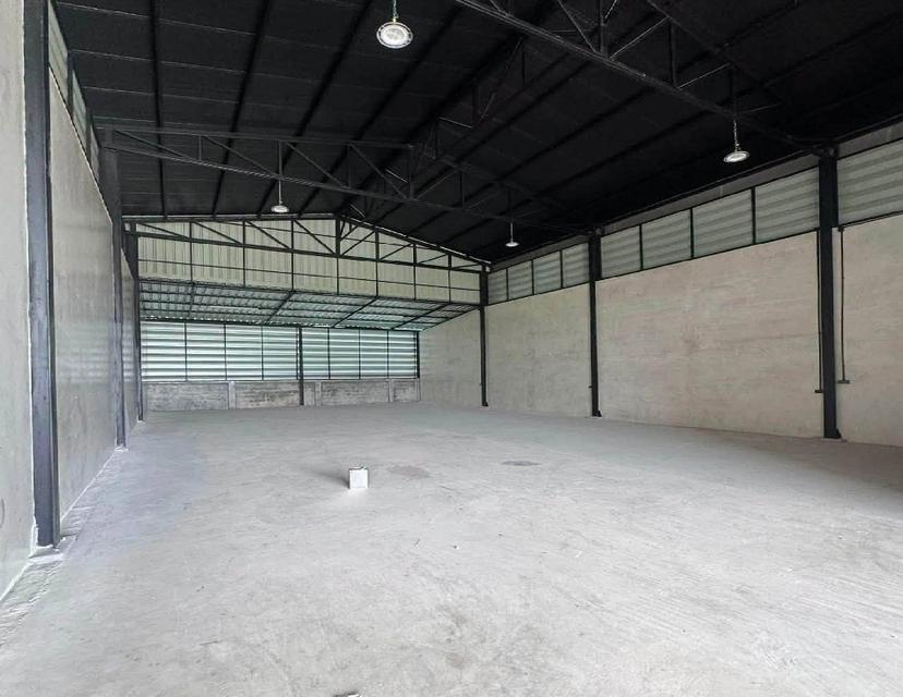 ให้เช่าโกดังพร้อมสำนักงาน / Warehouse + Office / สร้างใหม่ / ทำเล บางกรวย ตำบลศาลากลาง / ใกล้ ศูนย์กระจายสินค้าสาย 5 6