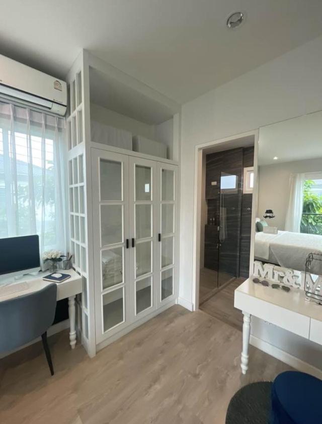 ให้ช่าบ้านเดี่ยว 2 ชั้น หมู่บ้านฟอร์เร่ ลำลูกกาคลอง 5 ปทุมธานี ใกล้ทางด่วน เช่า 25,000/ด. เฟอร์ครบ ไม่มีเฟอร์ 19,000/ด. 4นอน 3น้ำ แอร์ 4 ตัว ติดต่อ 0 9