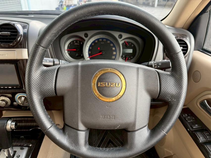 ISUZU MU-7 3.0 i-TEQ 2WD รองท็อป มือเดียวป้ายแดง 8