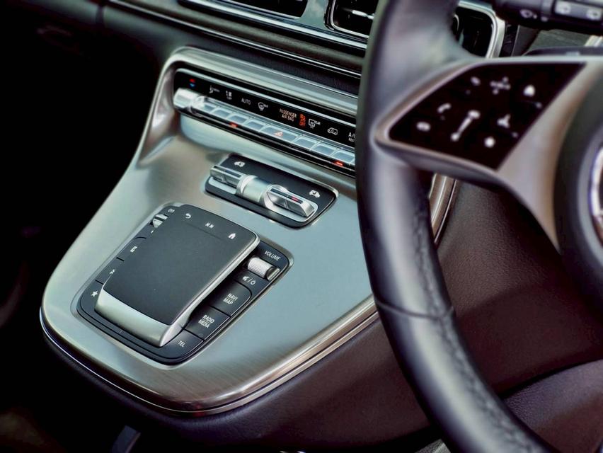 Benz V 300d Exclusive ปี 2025 ไมล์ 7,1xx km. 13