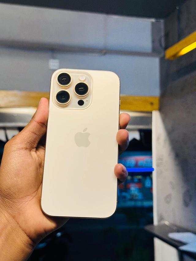 iPhone 16 pro สี Desert Titanium  2