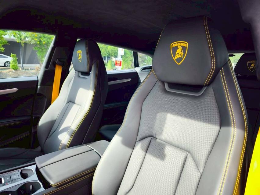รหัสรถ KPV53 2024 Lamborghini Urus S 4.0 4WD Super car SUV 11