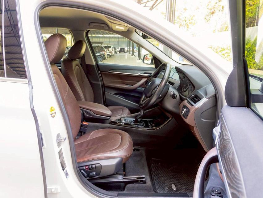 BMW X1 sDrive18d xLine ปีจด 2019 ♨️ ประกันเครื่องเกียร์3ปี30000km.♨️ รูปที่ 9