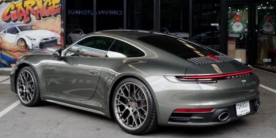 Porsche 911 Carrera 4S (992) 2